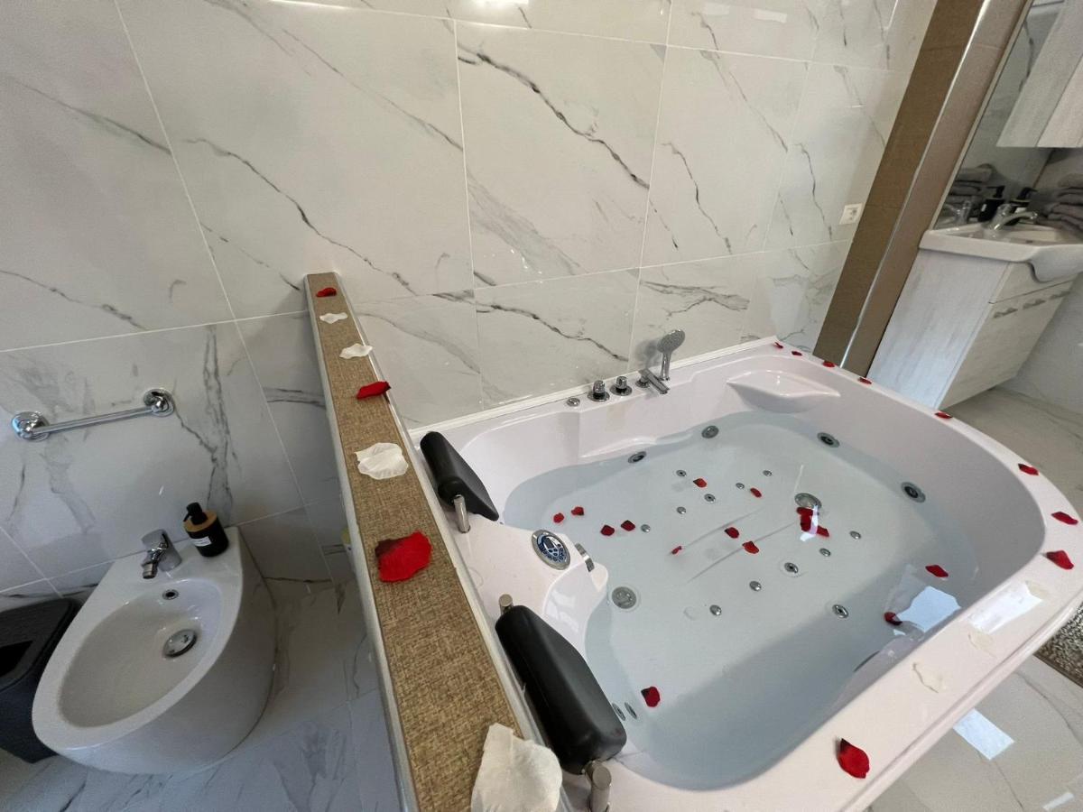 L'Oasi Del Raganello Bed and Breakfast Civita Εξωτερικό φωτογραφία