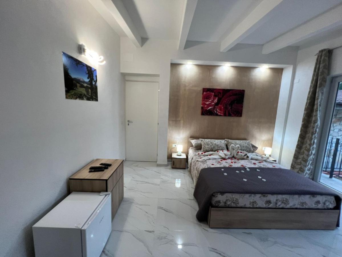 L'Oasi Del Raganello Bed and Breakfast Civita Εξωτερικό φωτογραφία