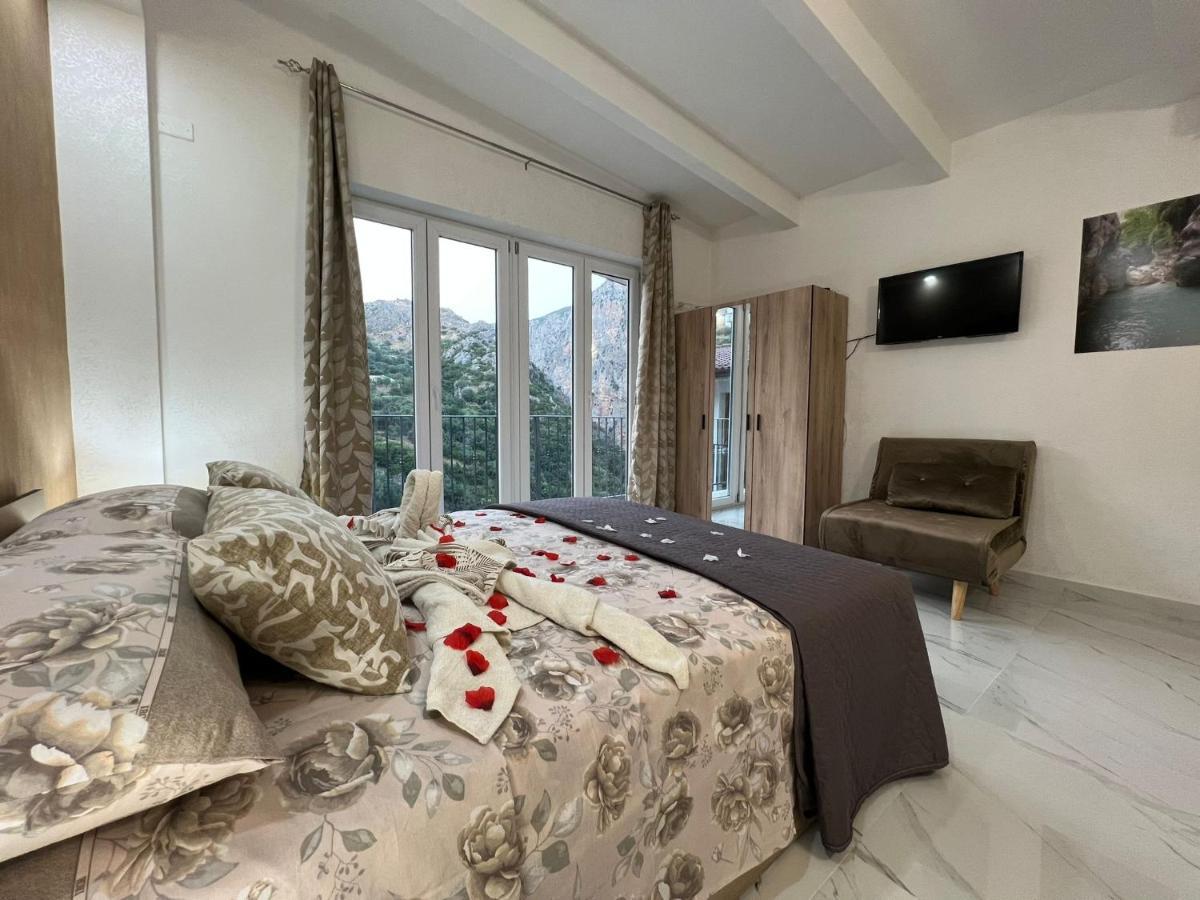 L'Oasi Del Raganello Bed and Breakfast Civita Εξωτερικό φωτογραφία