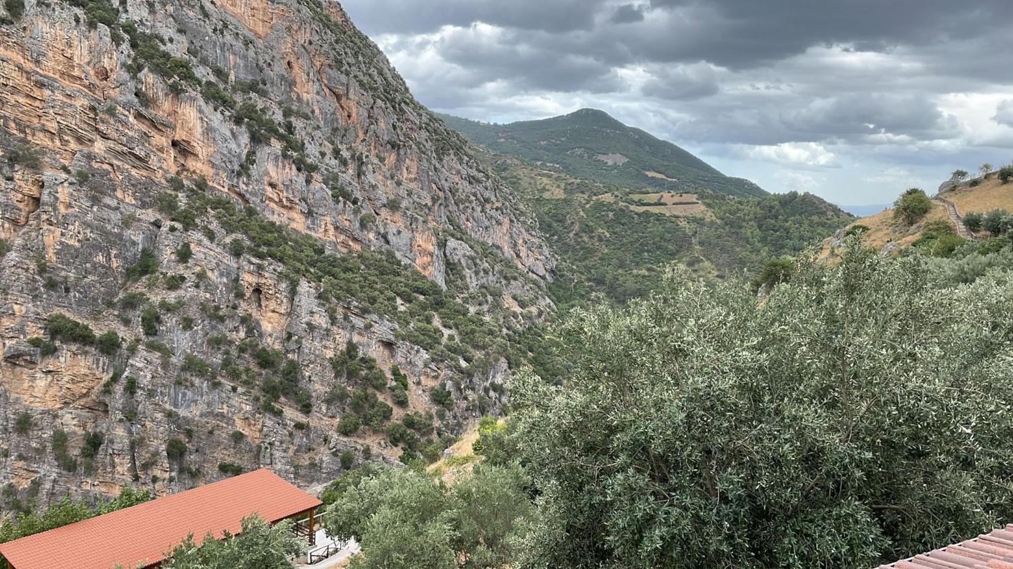 L'Oasi Del Raganello Bed and Breakfast Civita Εξωτερικό φωτογραφία