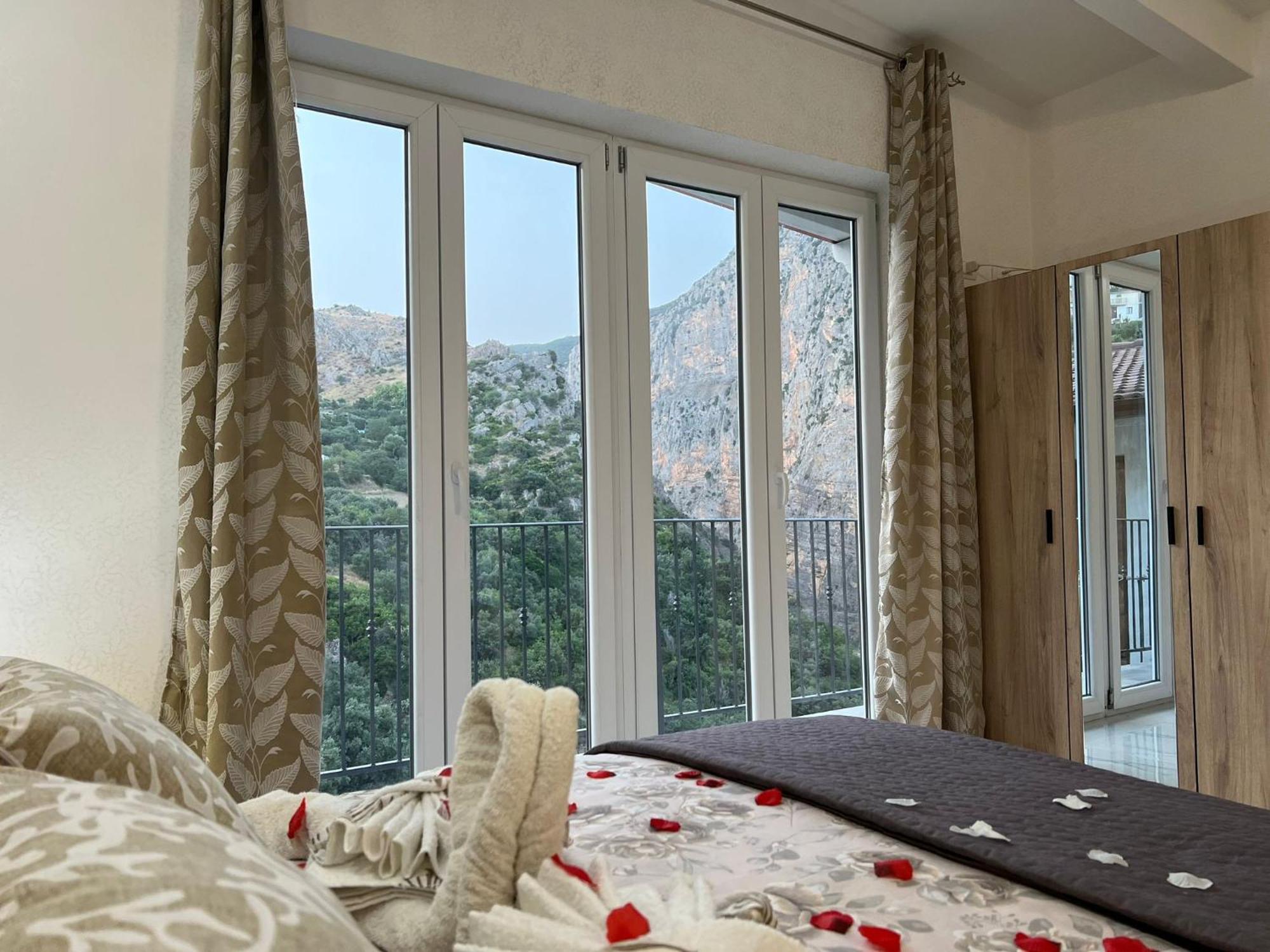 L'Oasi Del Raganello Bed and Breakfast Civita Εξωτερικό φωτογραφία